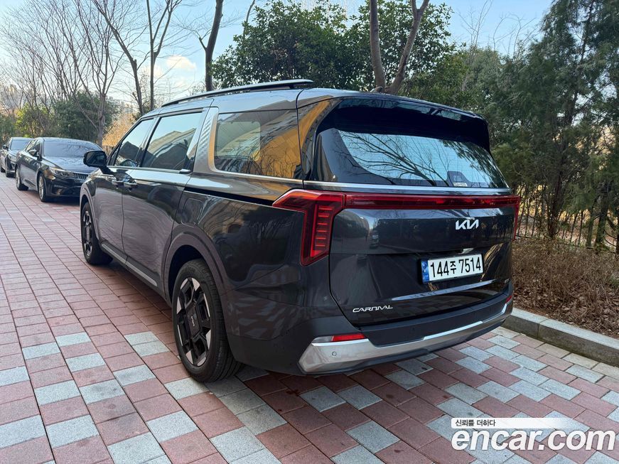 Kia Canival 2025