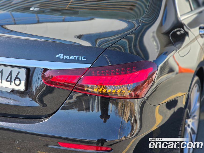 Mercedes-Benz E-Class 2022