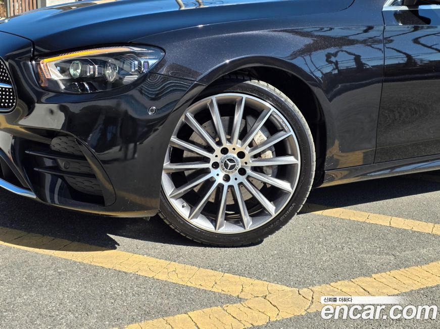 Mercedes-Benz E-Class 2022