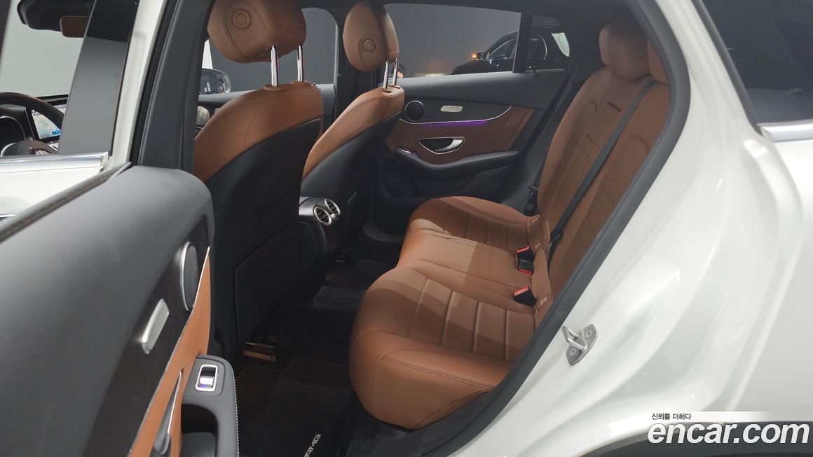 Mercedes-Benz GLC-Class 2021