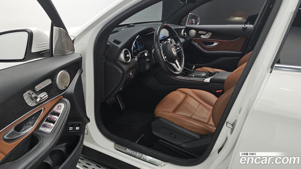 Mercedes-Benz GLC-Class 2021