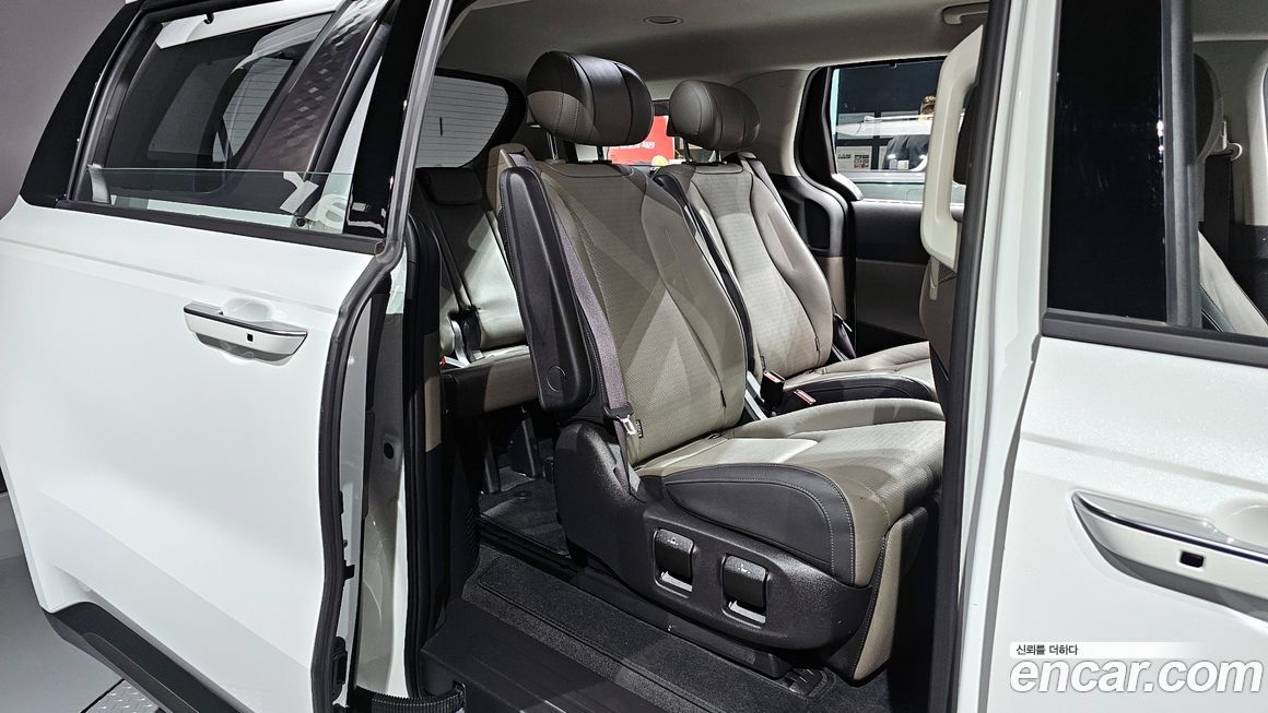 Kia Canival 2025