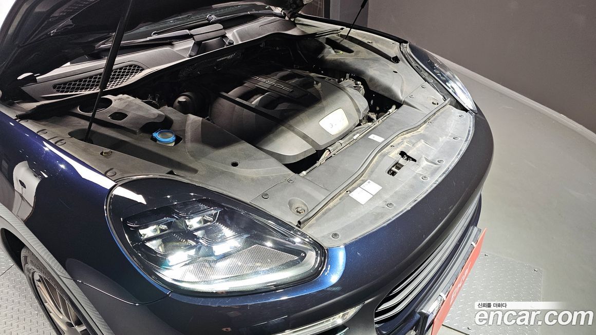 Porsche Cayenne 2016