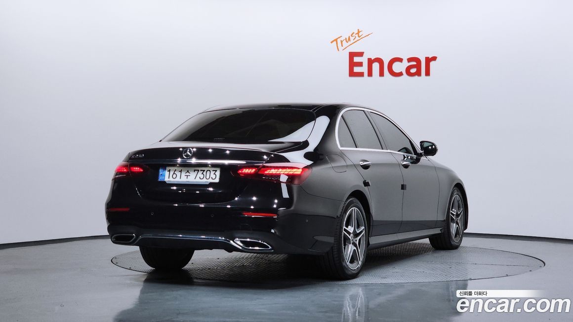 Mercedes-Benz E-Class 2023