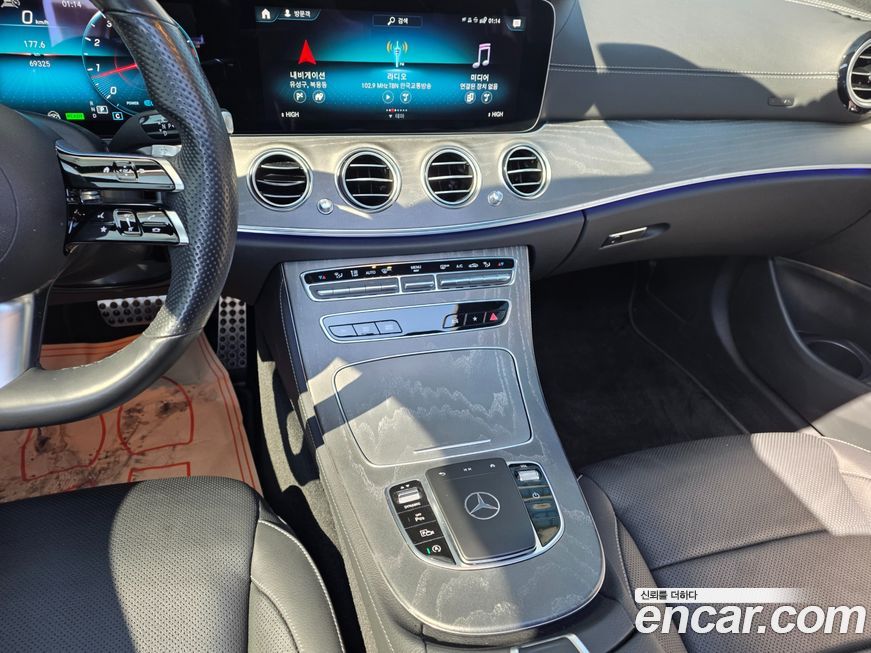 Mercedes-Benz E-Class 2022