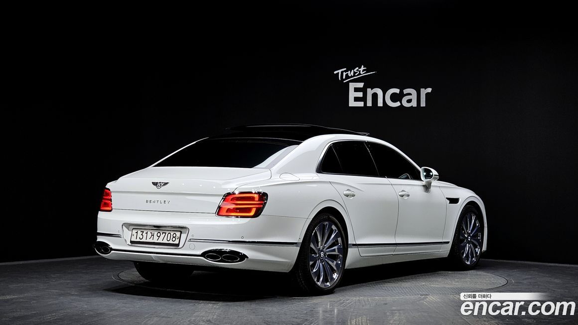 Bentley Flying Spur 2022