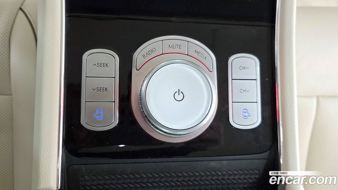 Genesis G90 2023