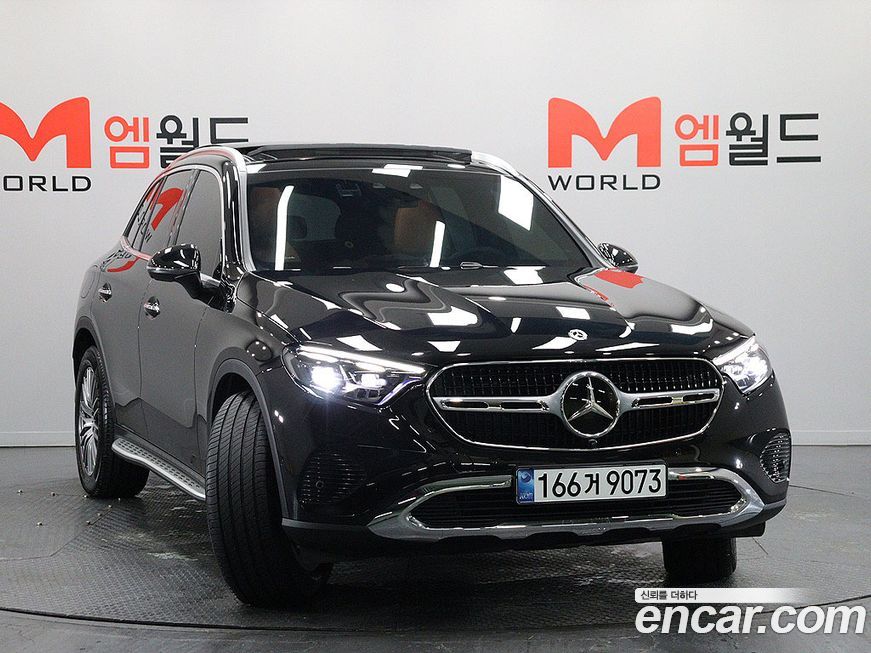 Mercedes-Benz GLC-Class 2025