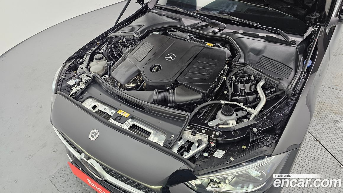 Mercedes-Benz C-Class 2024