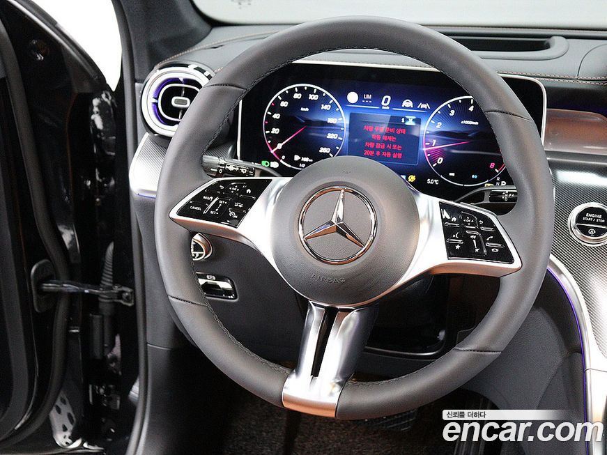 Mercedes-Benz GLC-Class 2025