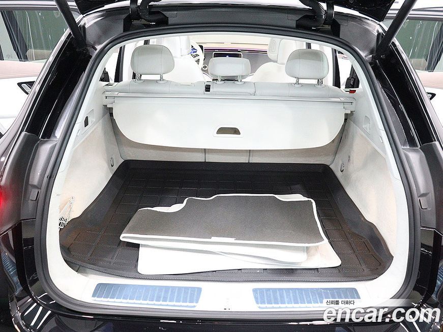 Mercedes-Benz EQE 2023