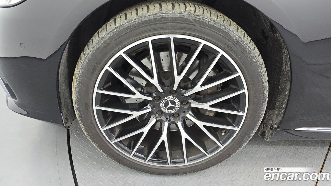 Mercedes-Benz S-Class 2022