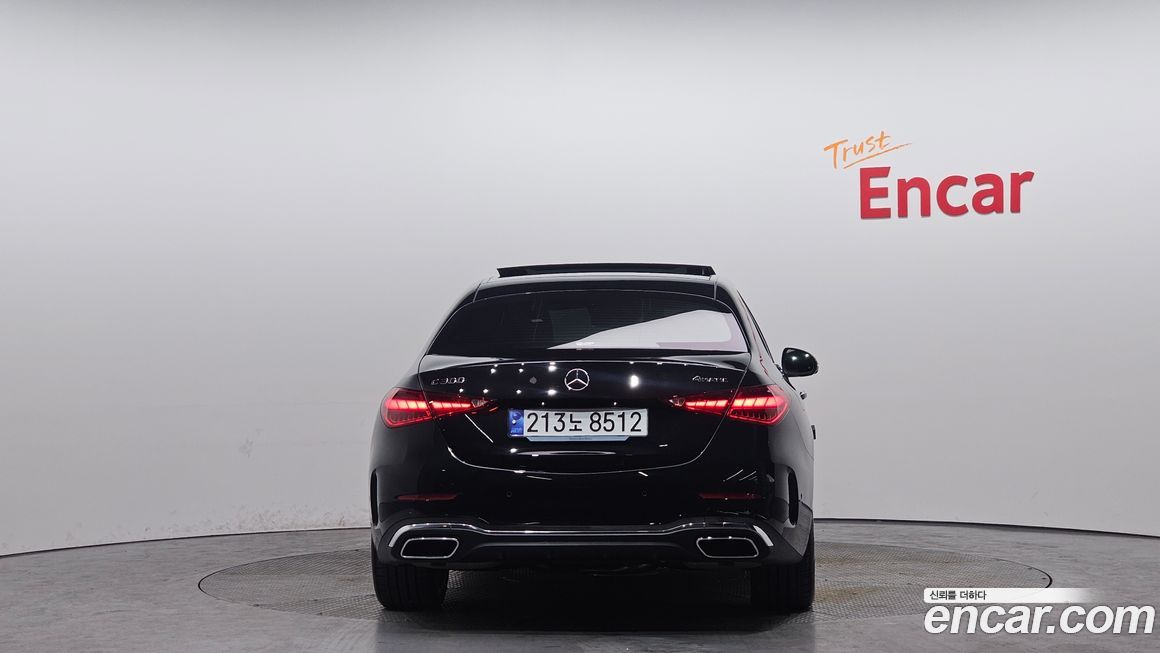 Mercedes-Benz C-Class 2024