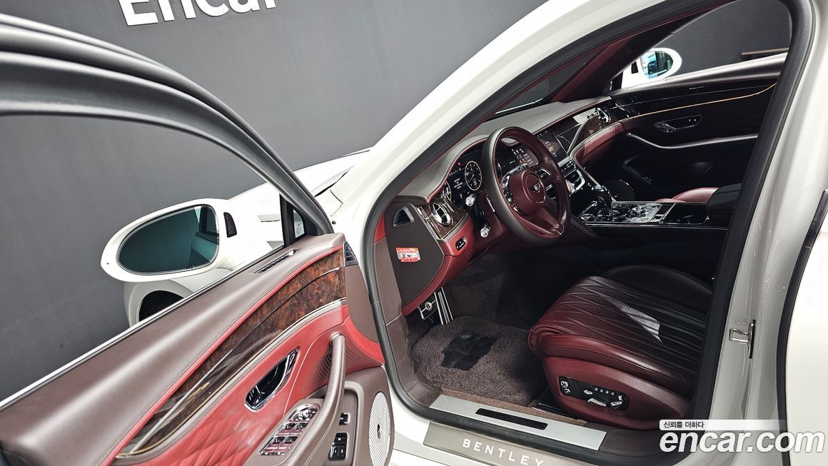 Bentley Flying Spur 2022