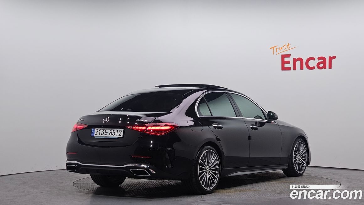 Mercedes-Benz C-Class 2024