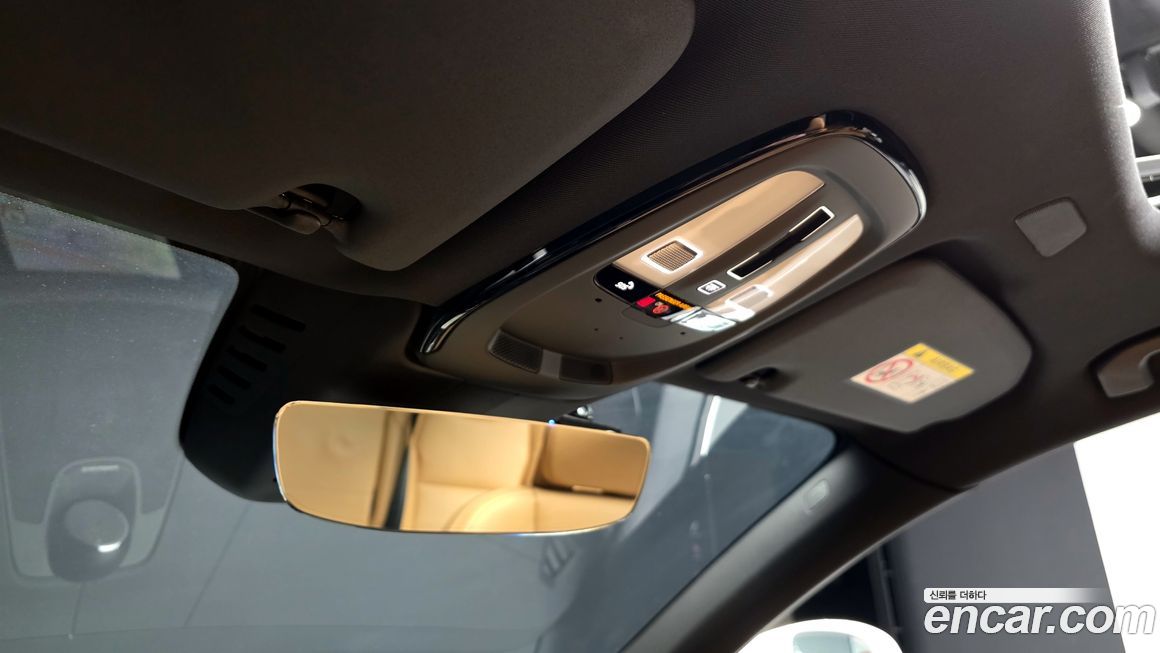 Volvo XC60 2025