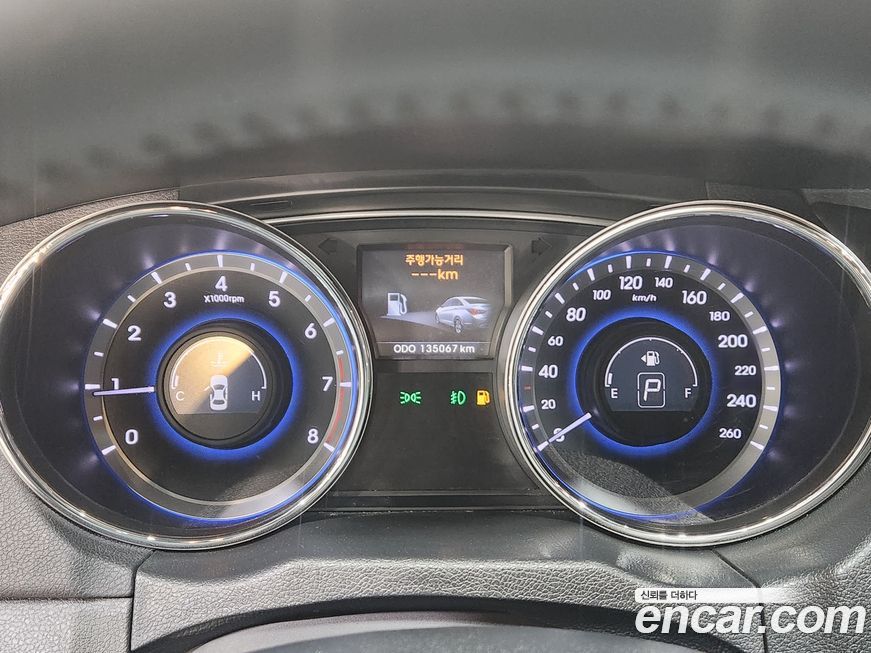 Hyundai Sonata 2011