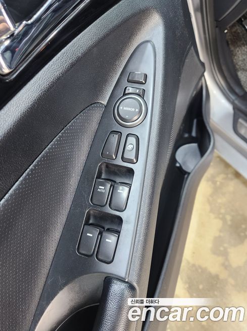 Hyundai Sonata 2011