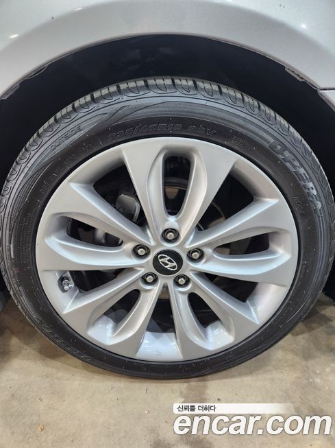 Hyundai Sonata 2011