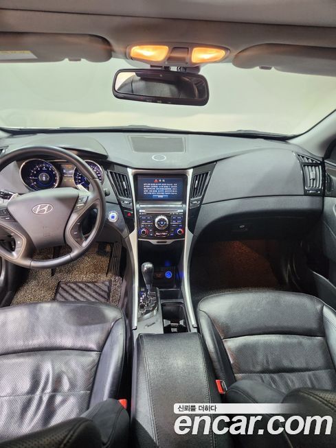 Hyundai Sonata 2011