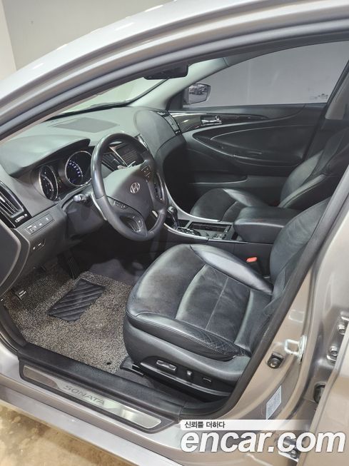 Hyundai Sonata 2011