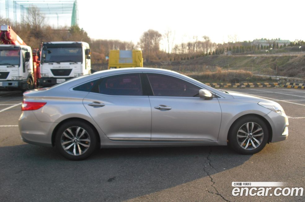 Hyundai Grandeur 2011