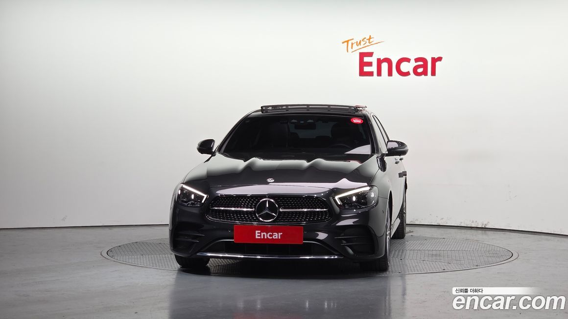 Mercedes-Benz E-Class 2022