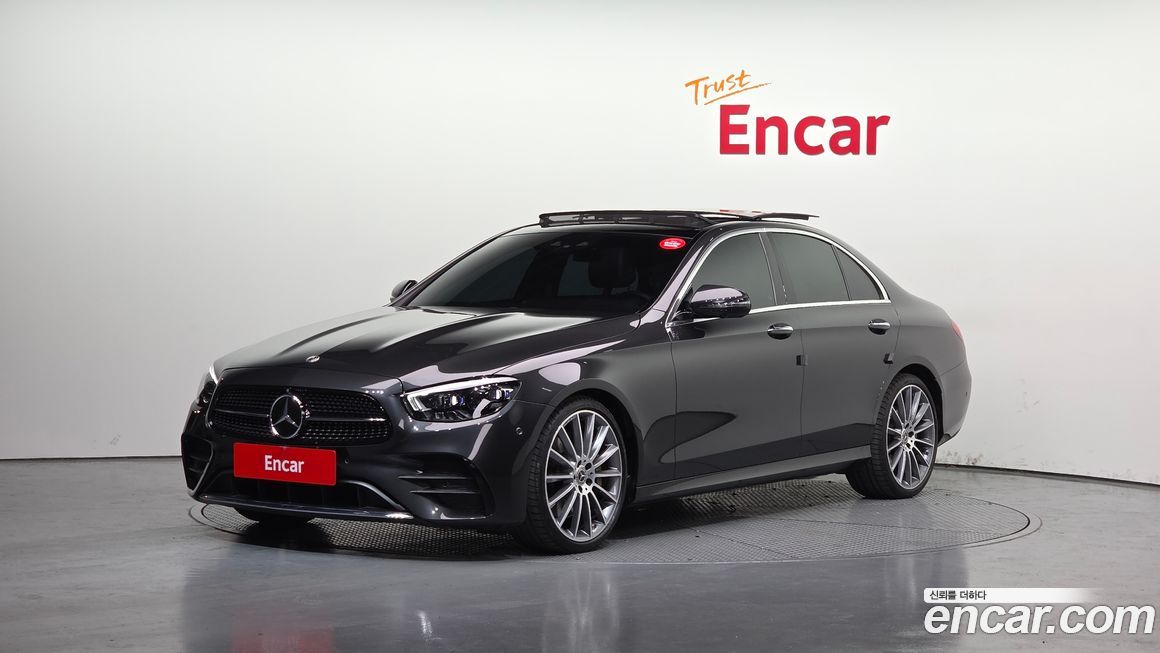 Mercedes-Benz E-Class 2022