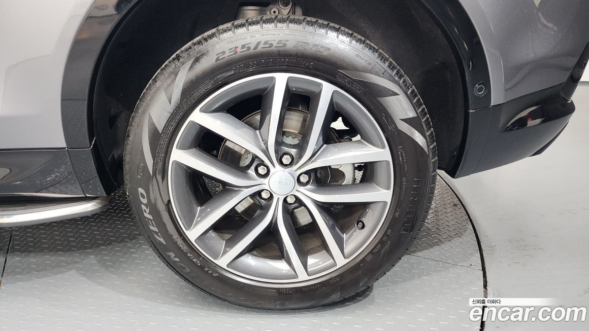 Land Rover Discovery Sport 2025