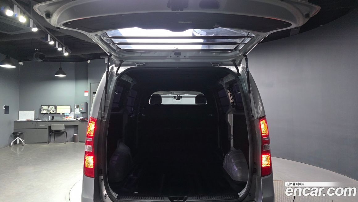 Hyundai Starex 2016