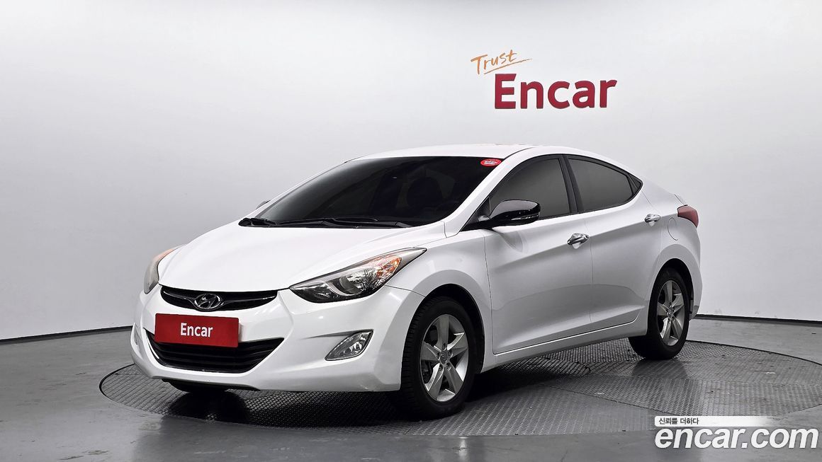 Hyundai AVANTE 2012