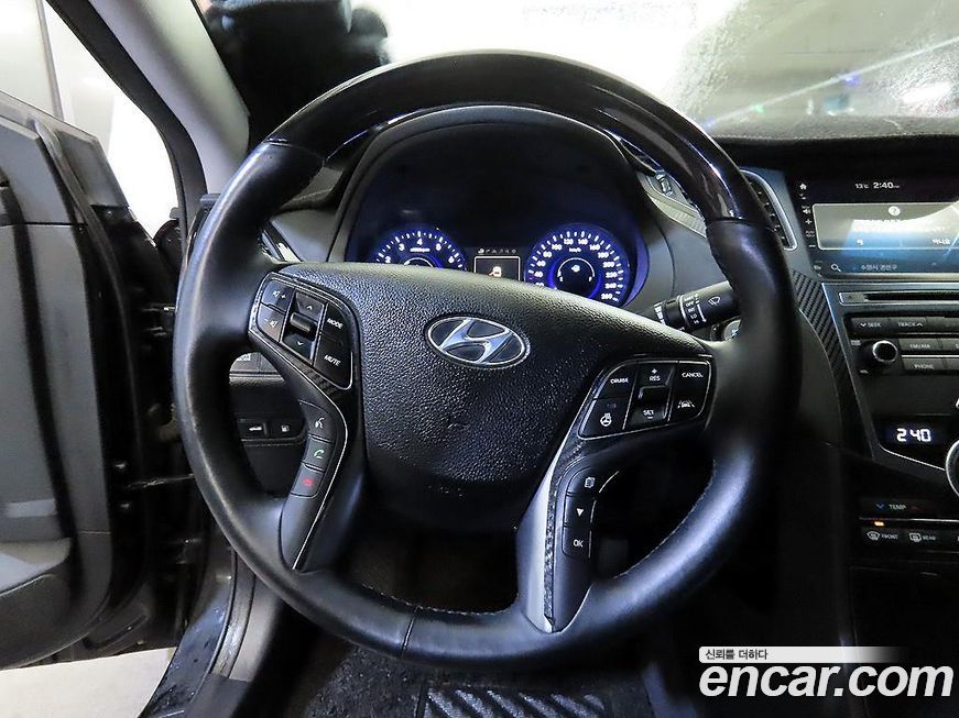 Hyundai Grandeur 2015