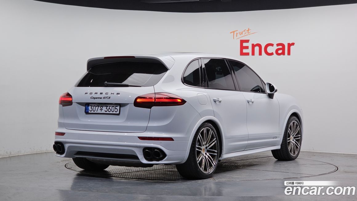 Porsche Cayenne 2016