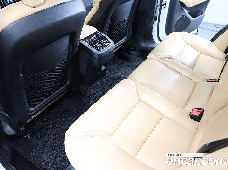Volvo XC60 2024