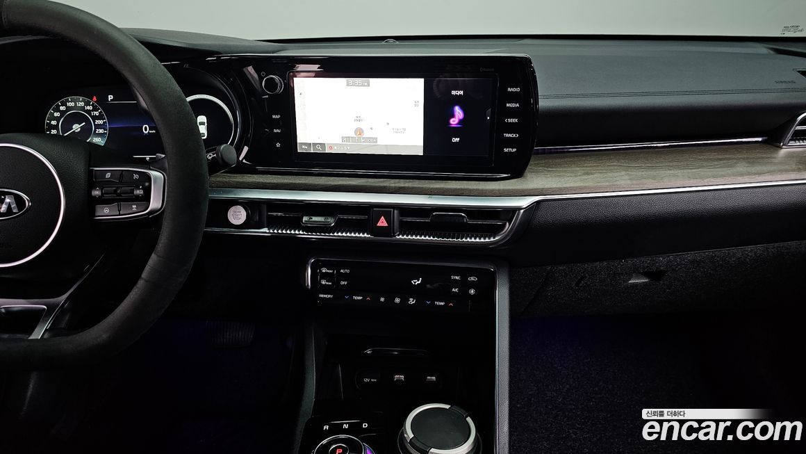 Kia K5 2021
