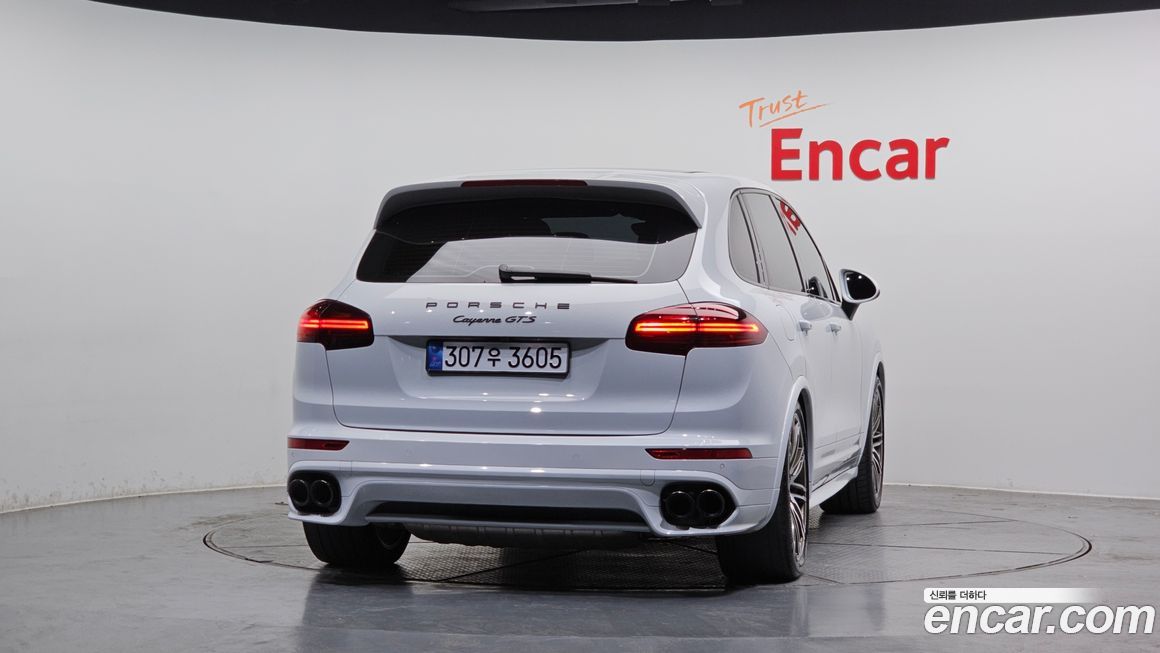 Porsche Cayenne 2016