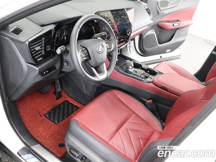 Lexus NX 2025