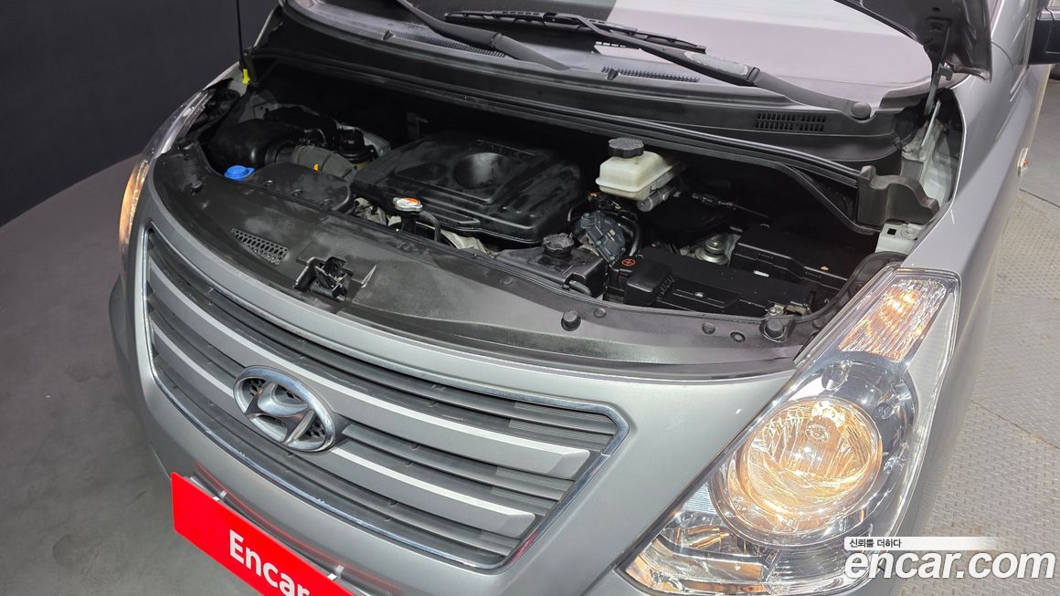 Hyundai Starex 2016
