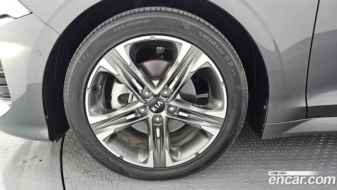 Kia K5 2021
