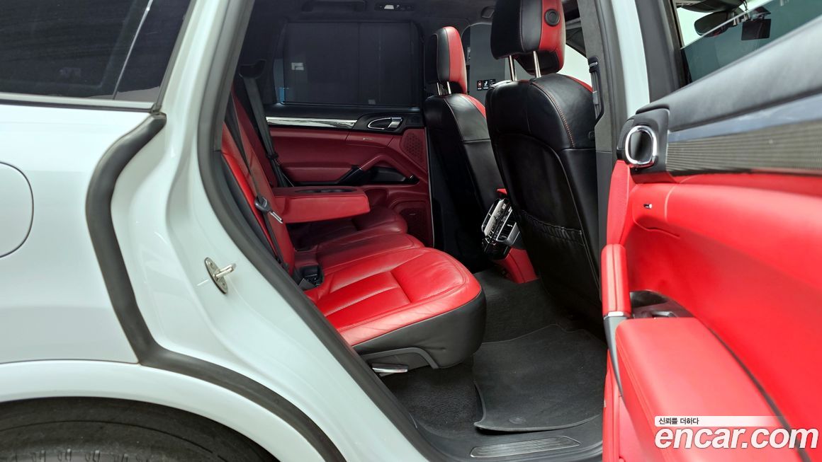 Porsche Cayenne 2016