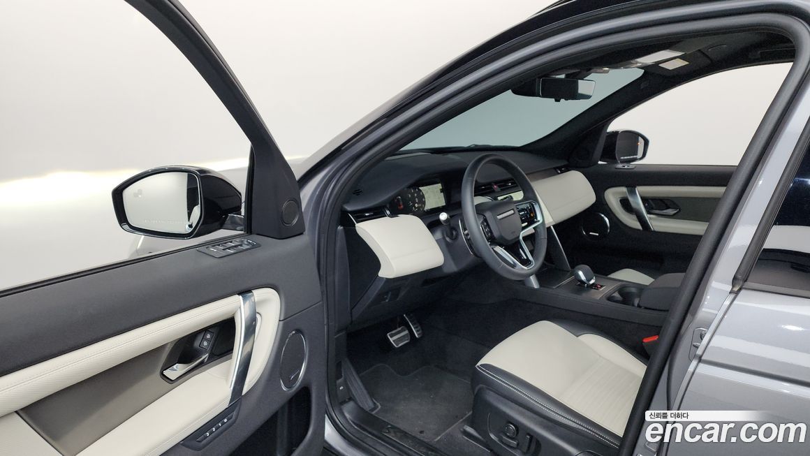 Land Rover Discovery Sport 2025