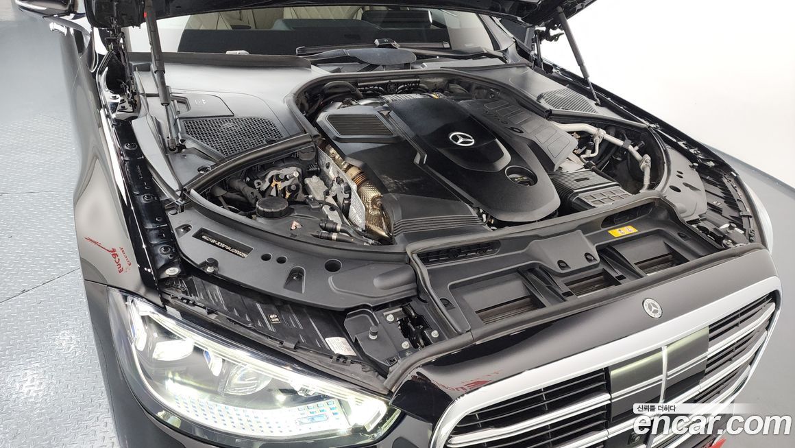 Mercedes-Benz S-Class 2022