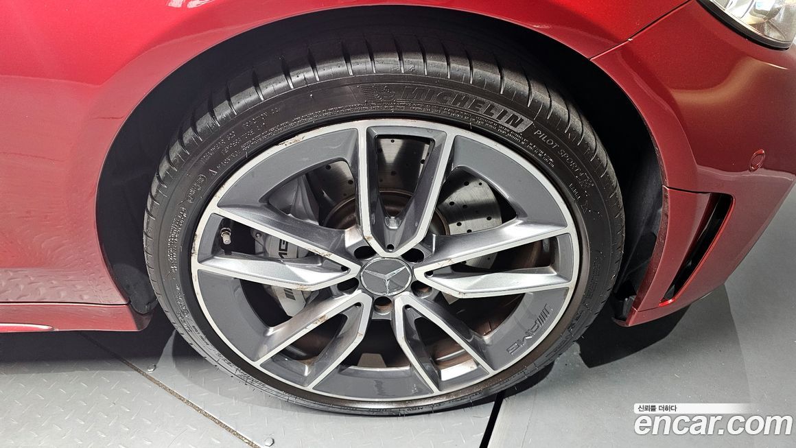 Mercedes-Benz C-Class 2019