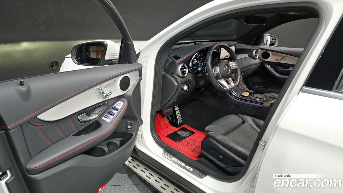 Mercedes-Benz GLC-Class 2023