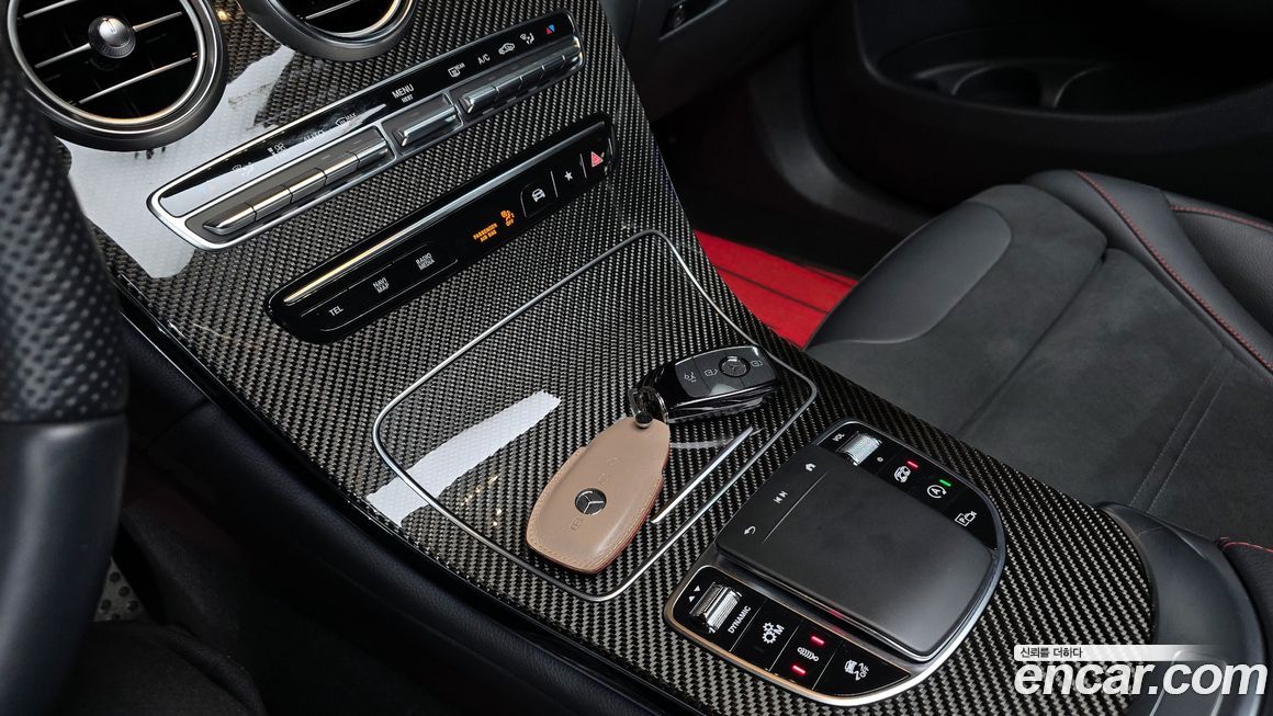 Mercedes-Benz GLC-Class 2023