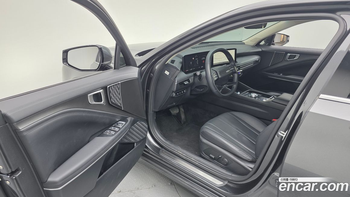 Kia K8 2025