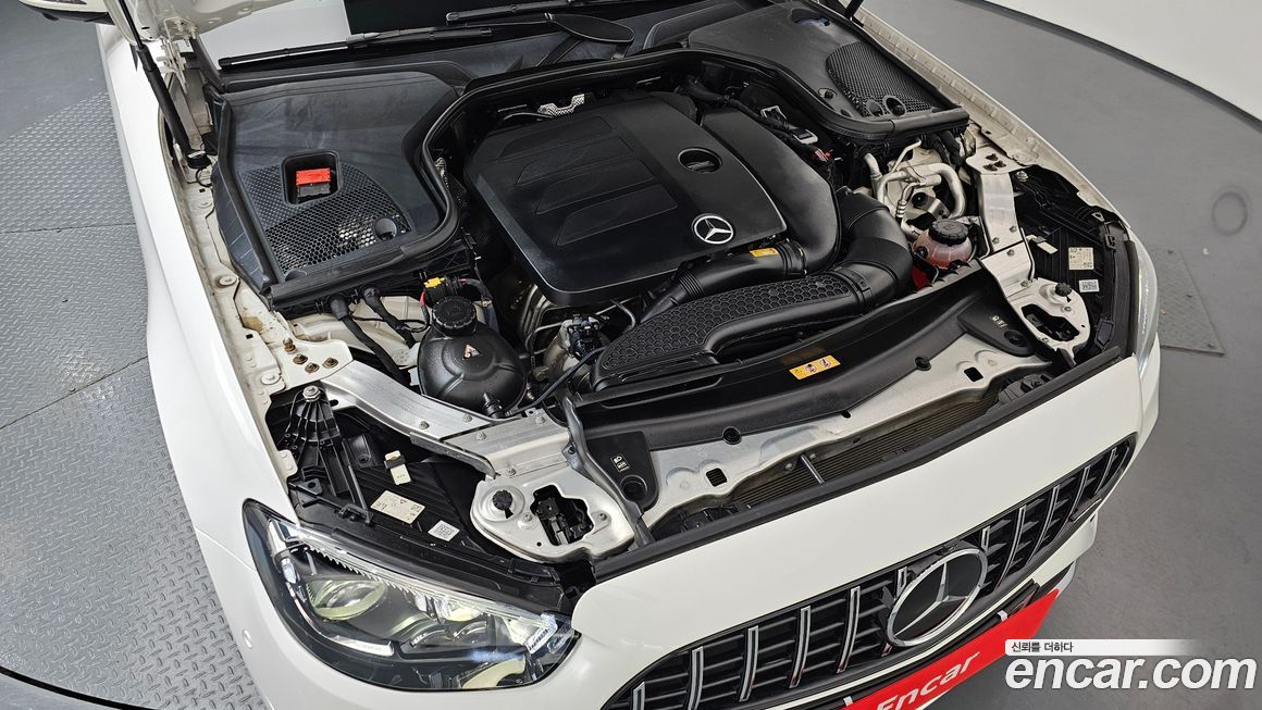 Mercedes-Benz E-Class 2021