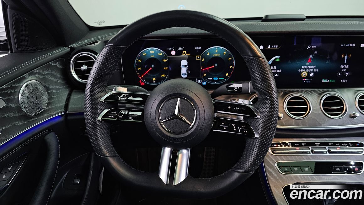 Mercedes-Benz E-Class 2021