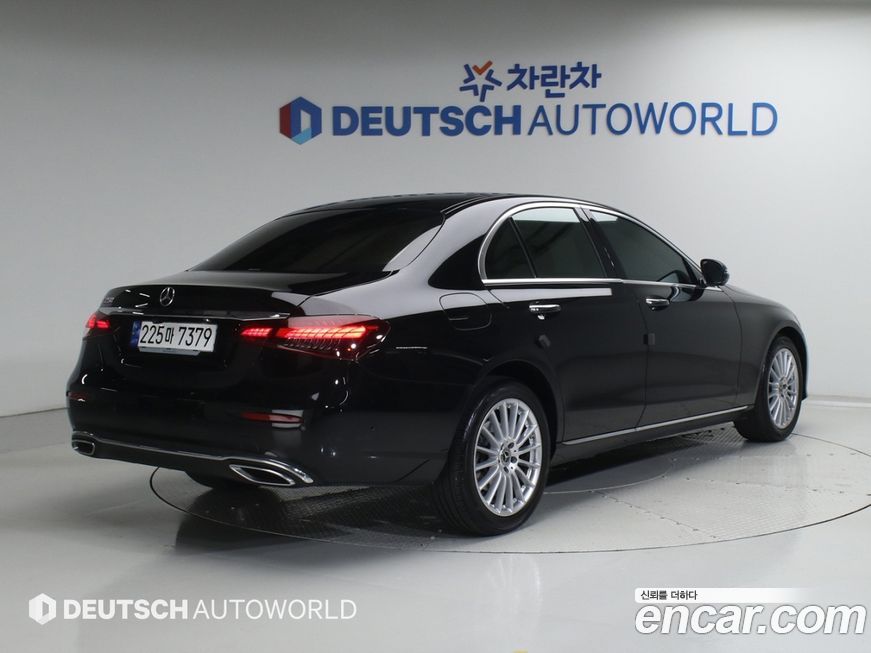 Mercedes-Benz E-Class 2023