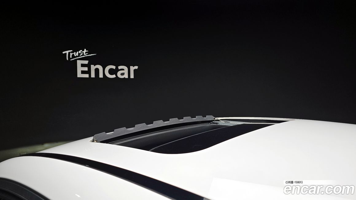 Mercedes-Benz GLC-Class 2023